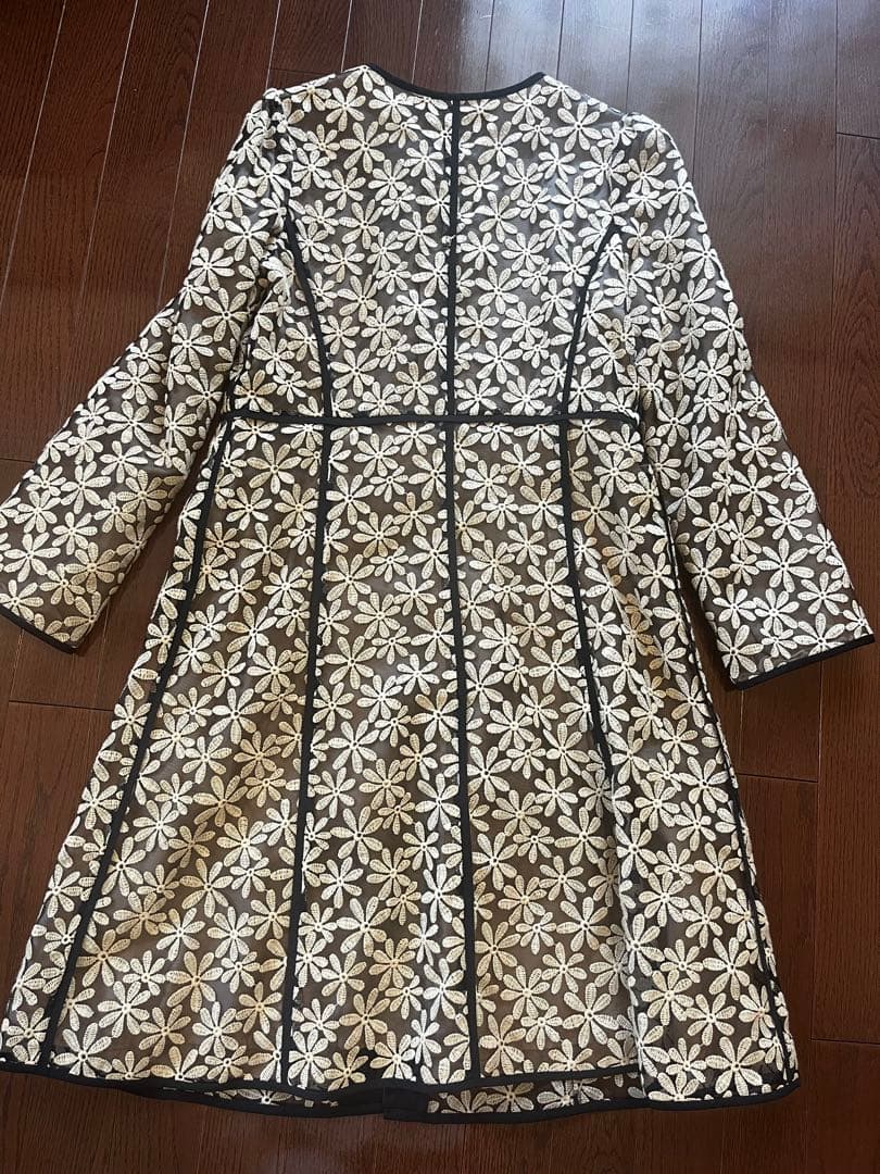 M'S GRACY 花柄刺繍 ノーカラースプリングコート 40