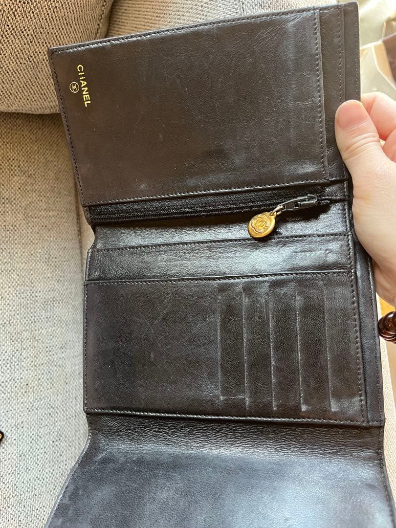 CHANEL ブラック 三つ折り財布 キャビアスキン