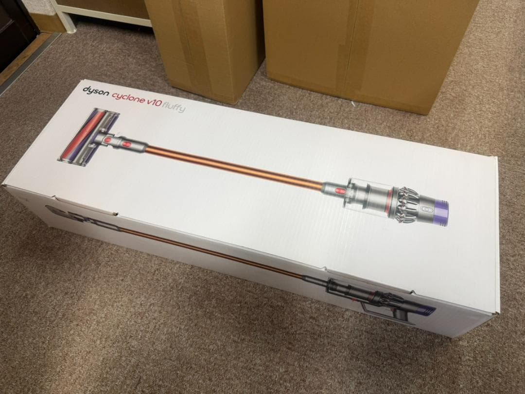 Dyson V10 Fluffy SV12 コードレス掃除機 スタンド付き