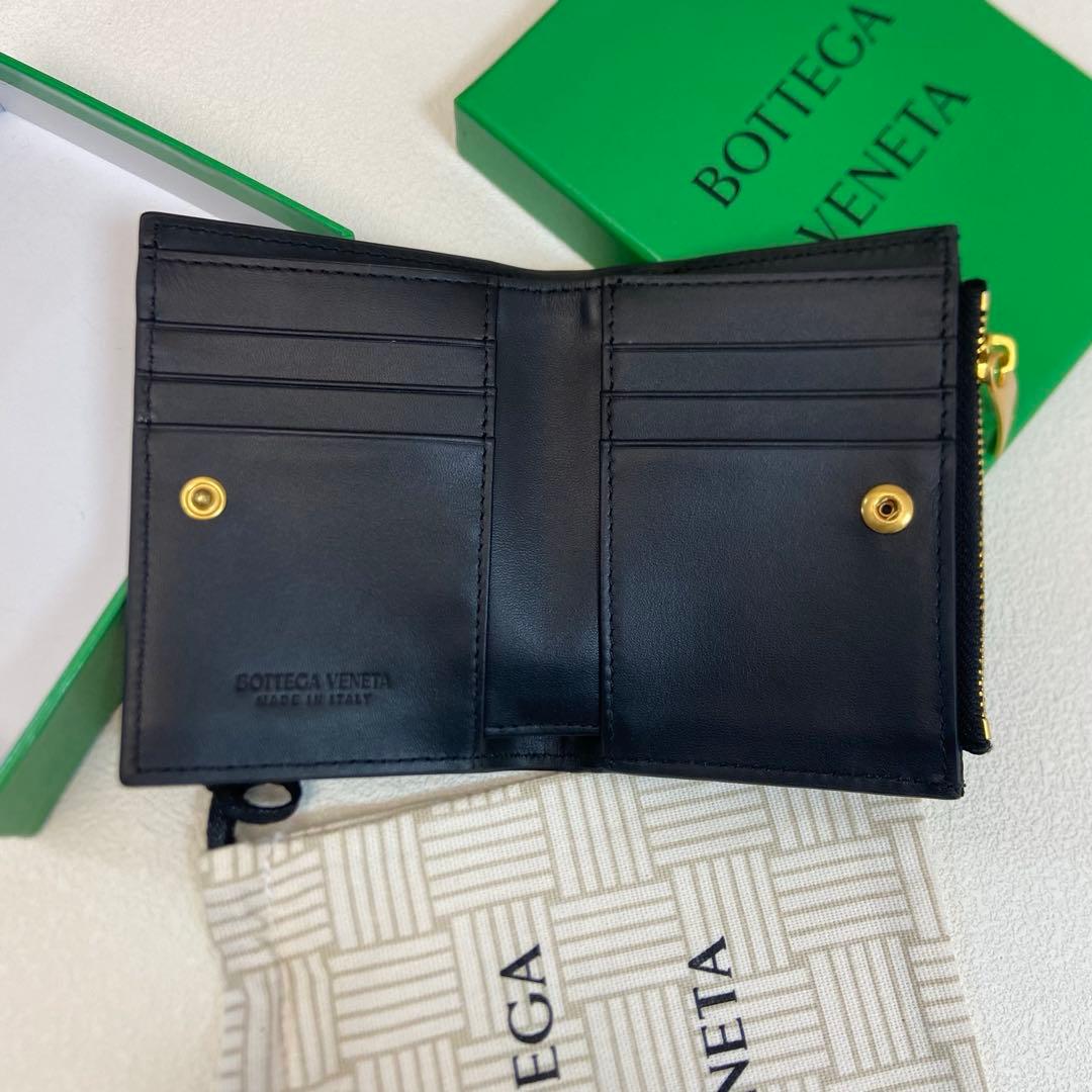 BOTTEGA VENETA 二つ折り財布 ブラック
