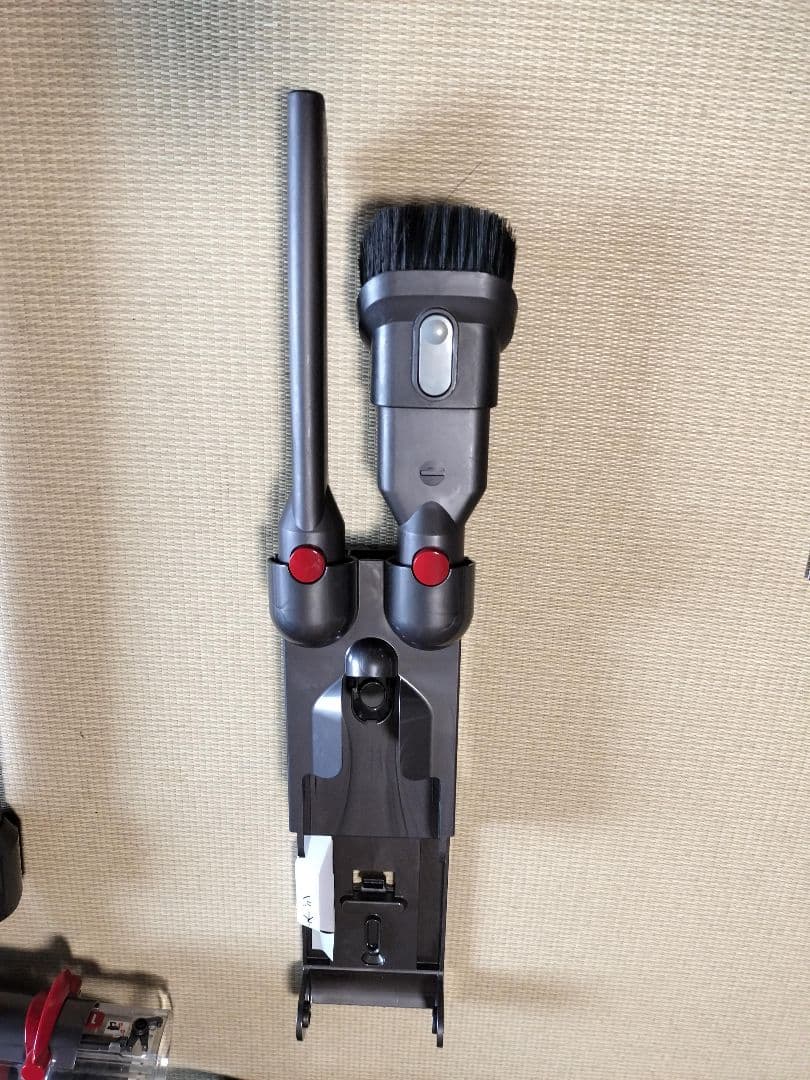 Dyson　DC62 スティッククリーナー