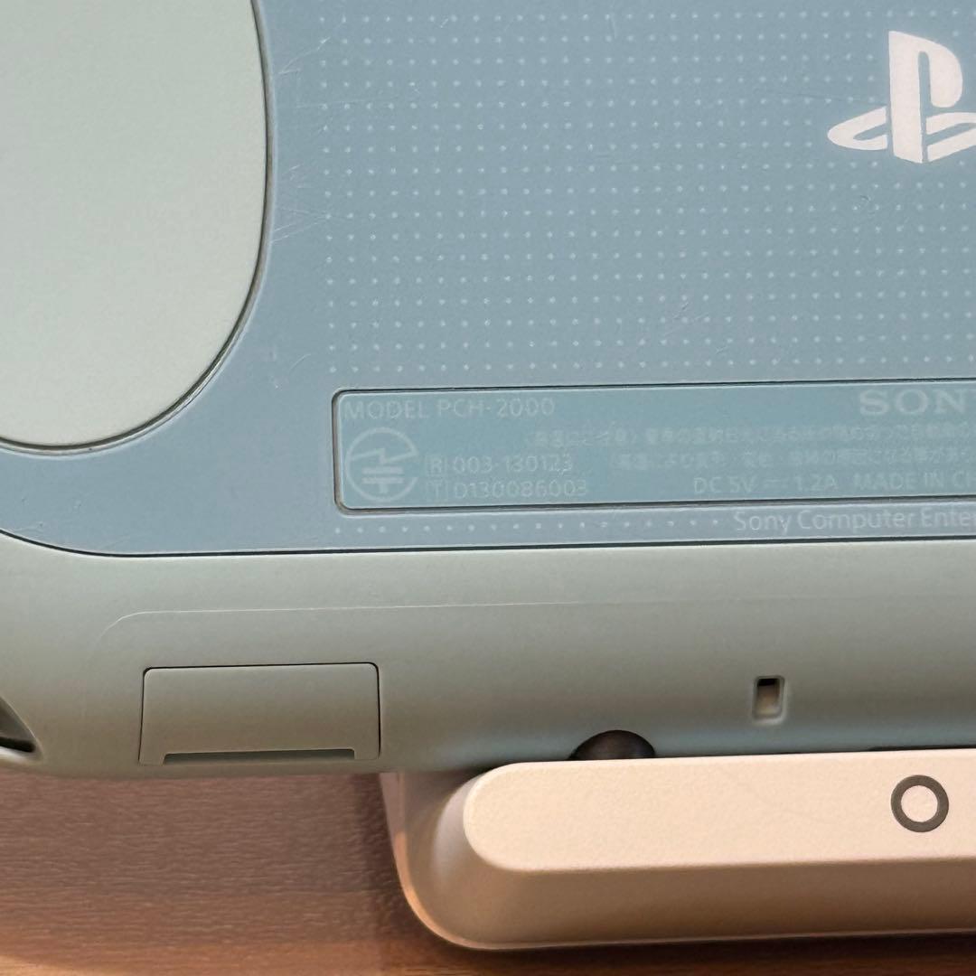 6-102 PSVITA PCH-2000 ライトブルー/ホワイト