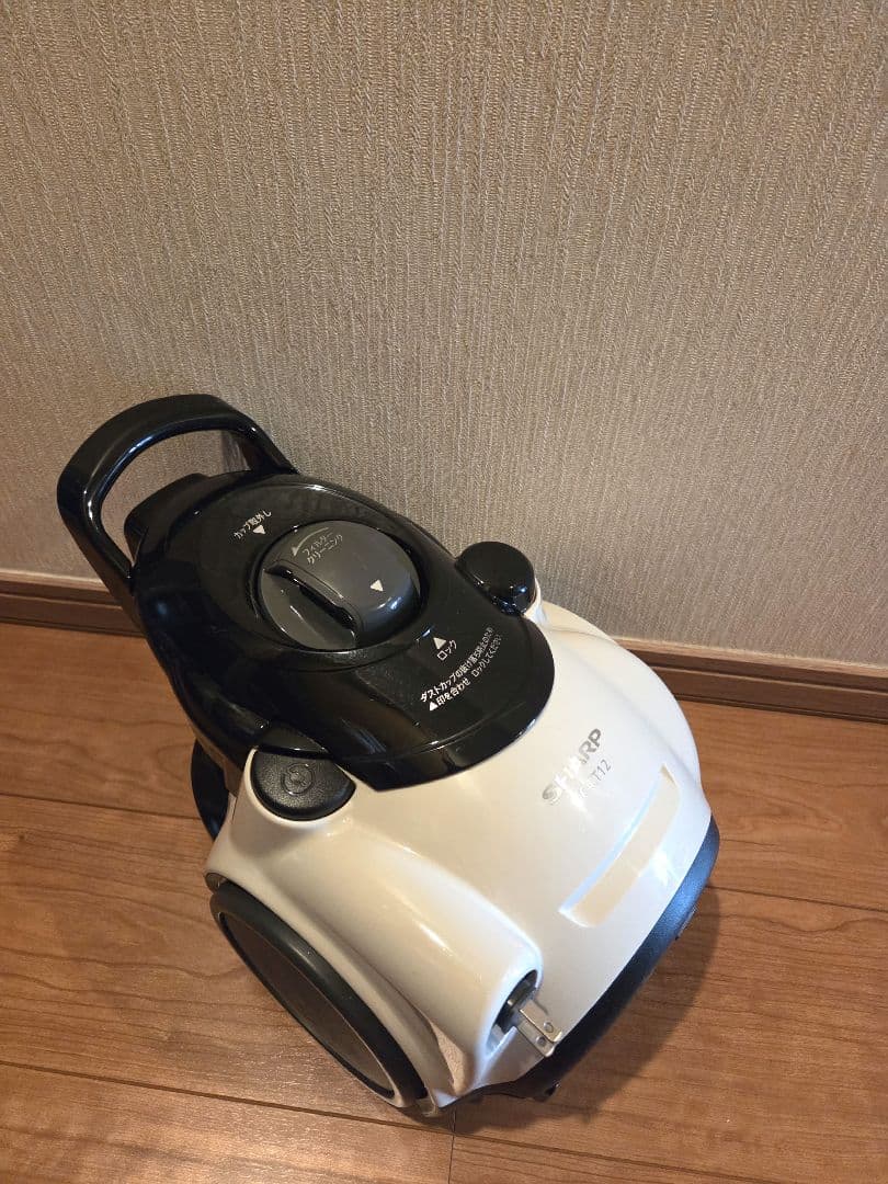 SHARP EC-CT12-C サイクロン式掃除機 【2015年製】