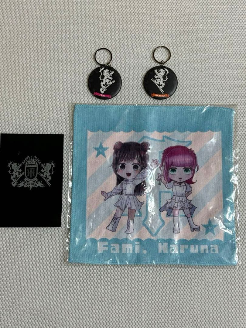 lovebites haruna fami。タオル　キーホルダー　ポストカード