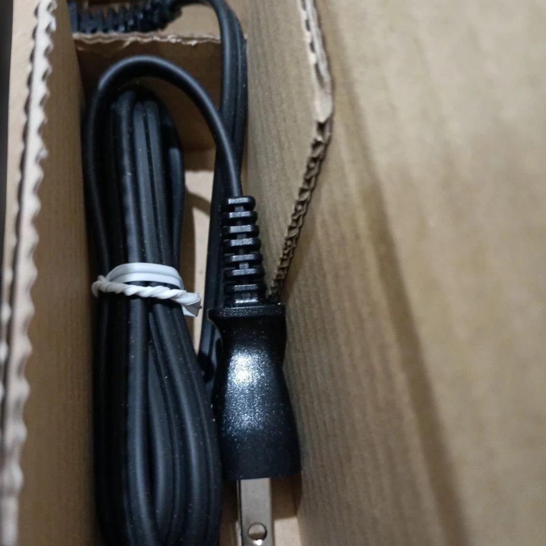 未使用パナソニック電動自転車用充電器 NKJ075Z