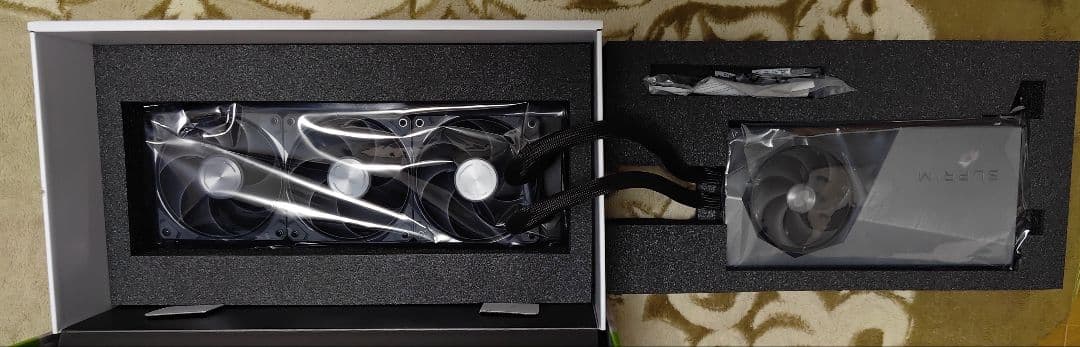 (開封済み)MSI RTX 5080 SUPRIM LIQUID OC 簡易水冷