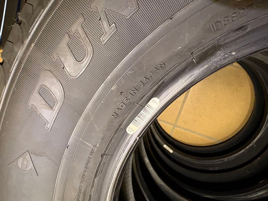 ハイエース新車外し　195/80R15タイヤ 4本セット2025 手渡し可能