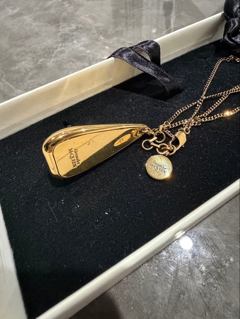 Alexander McQueen ペンダントネックレス