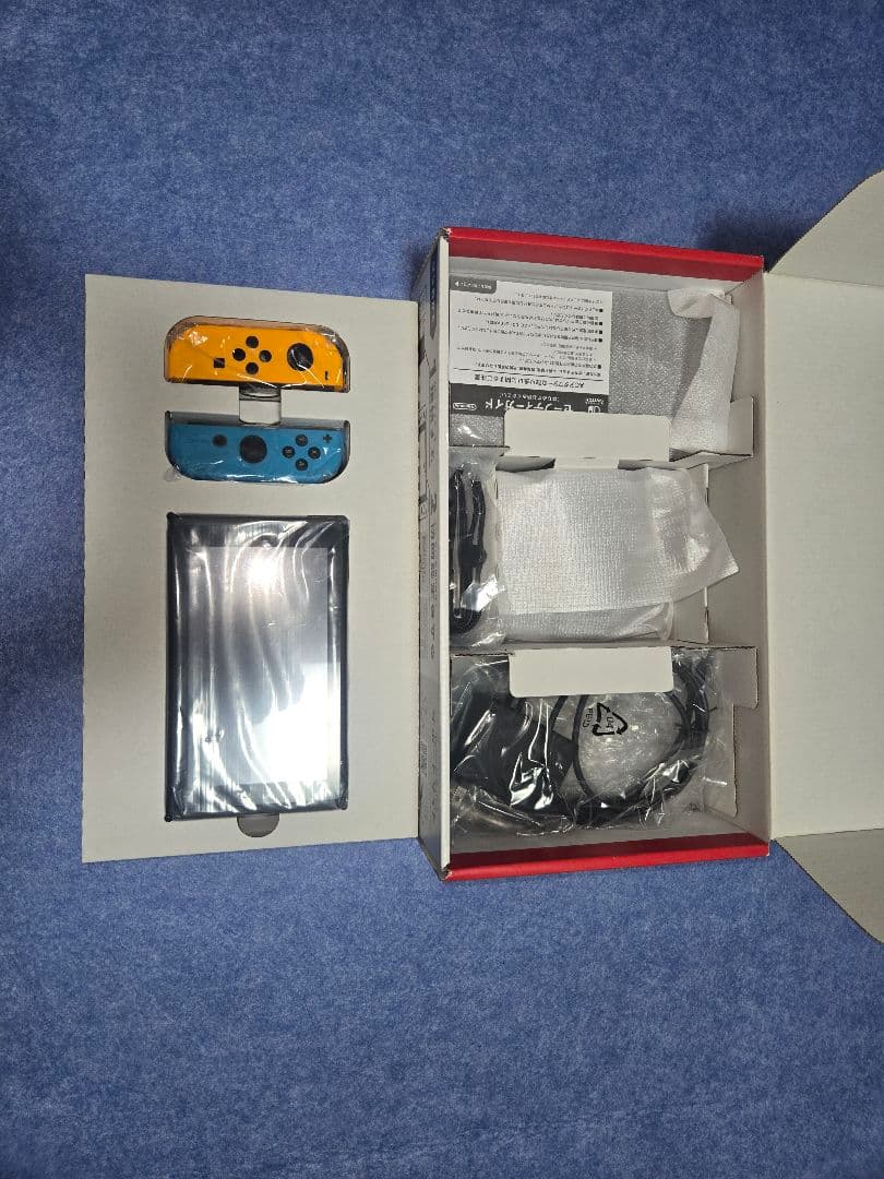 Nintendo Switch バッテリー強化版 【本体・付属品・箱完備】