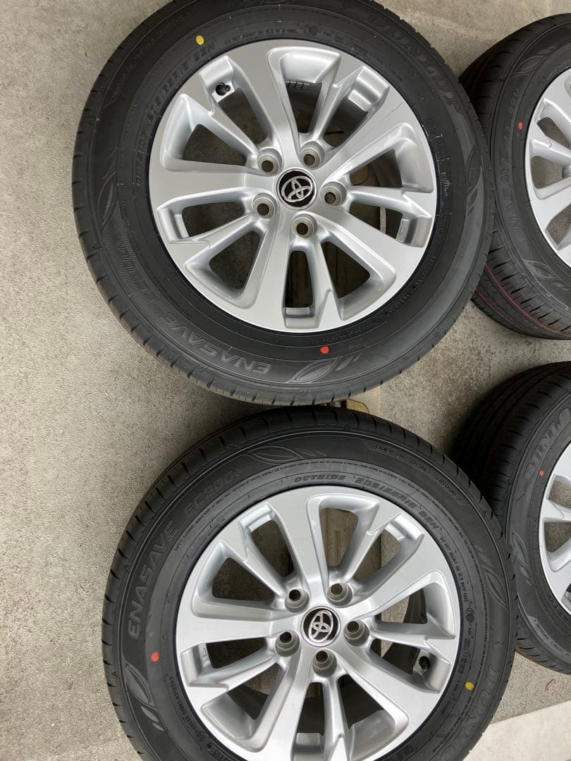 新車外し！ヤリスクロスGグレード　アルミホイール、タイヤ４本セット直接引渡し限定