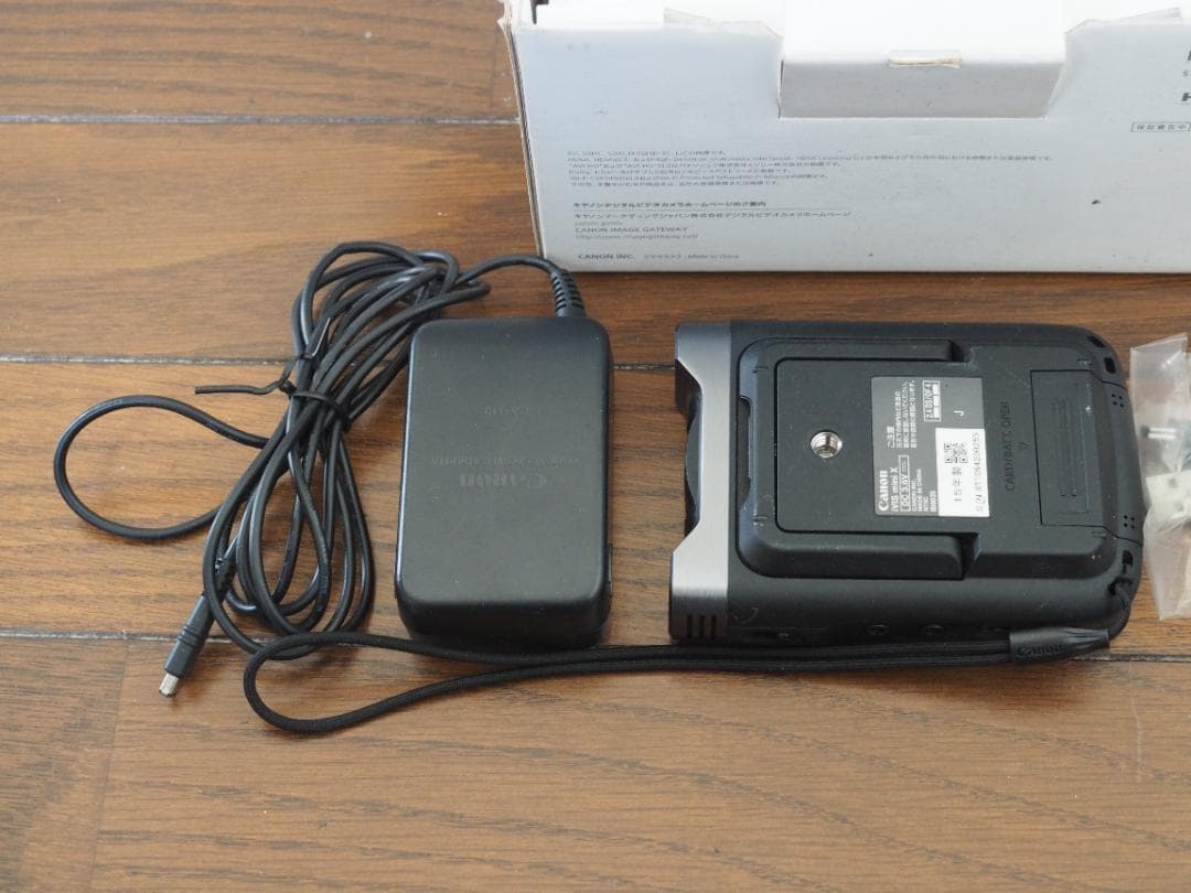 【美品】Canon iVIS mini X 箱・付属品完備 ワンオーナー 非喫煙