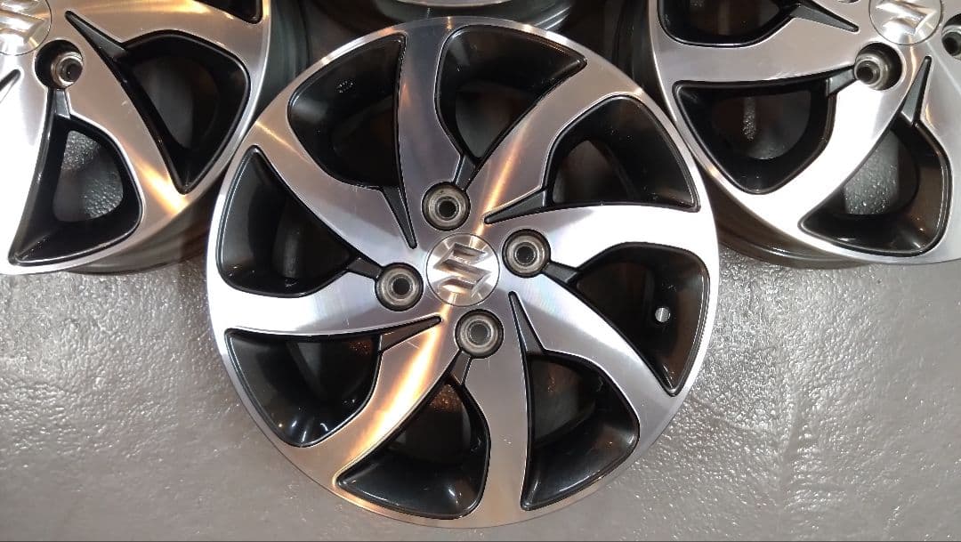 送料込　スズキ　純正ホイール　4本セット　そこそこ綺麗　SUZUKI　日産