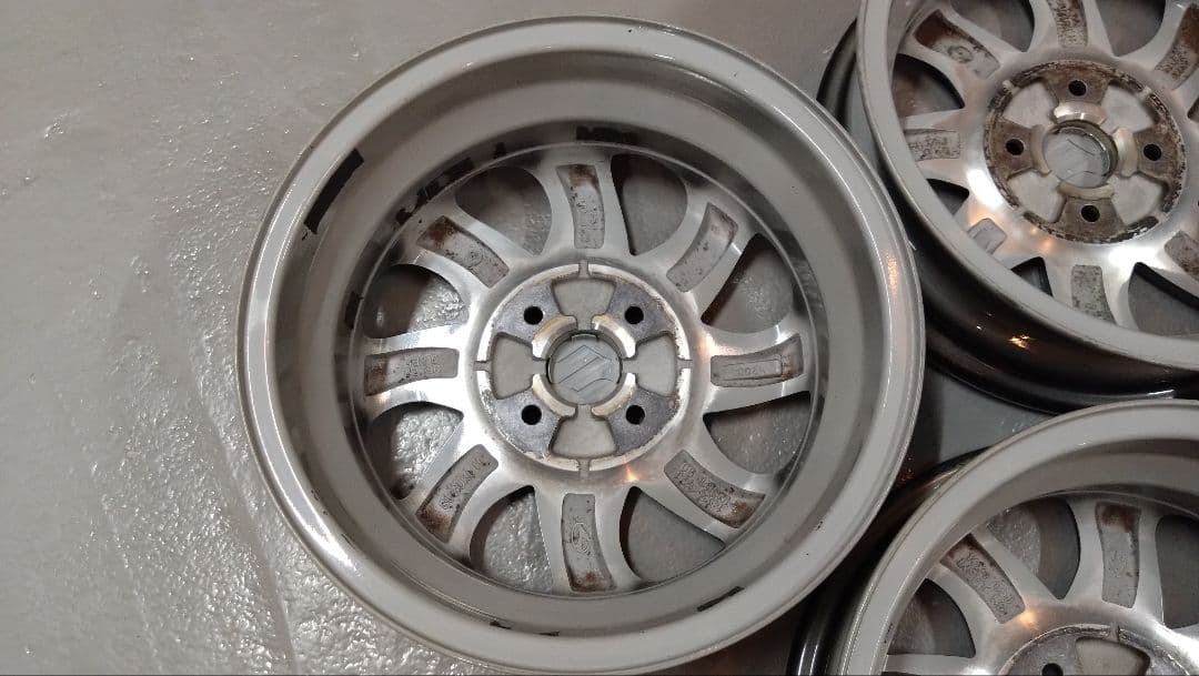 送料込　スズキ　純正ホイール　4本セット　そこそこ綺麗　SUZUKI　日産