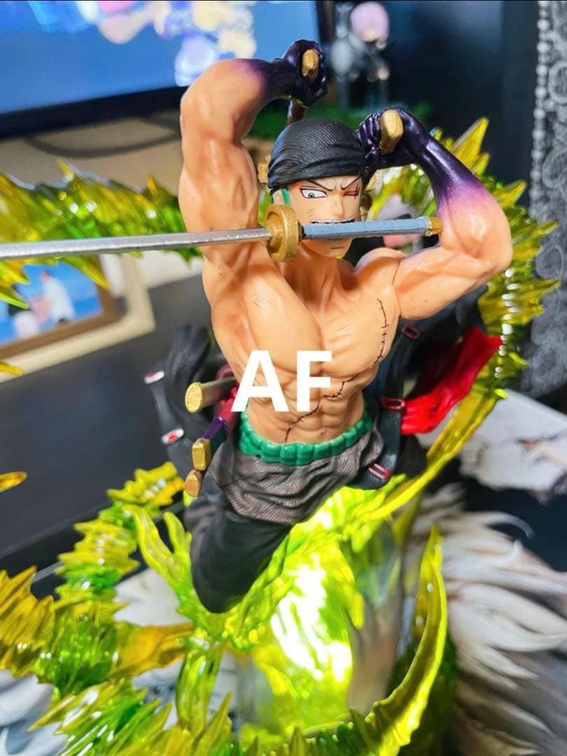 30cm ワンピース ロロノア・ゾロ フィギュア　ガレージキット
