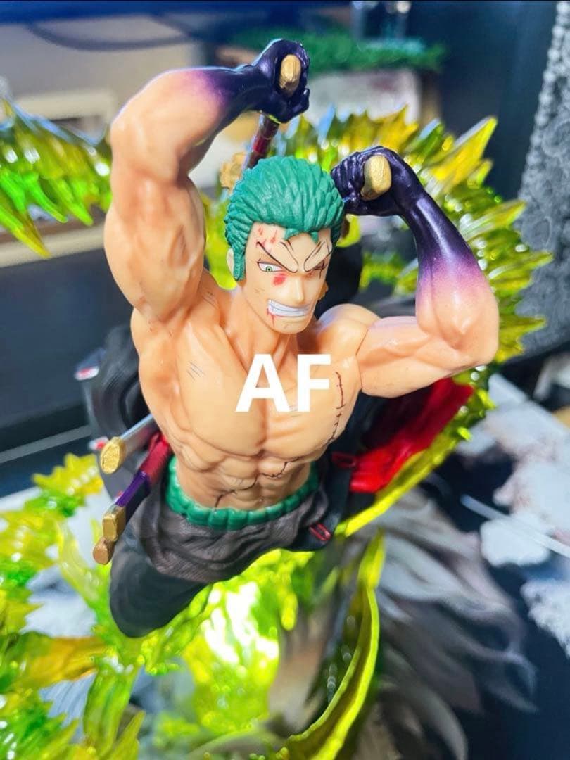 30cm ワンピース ロロノア・ゾロ フィギュア　ガレージキット