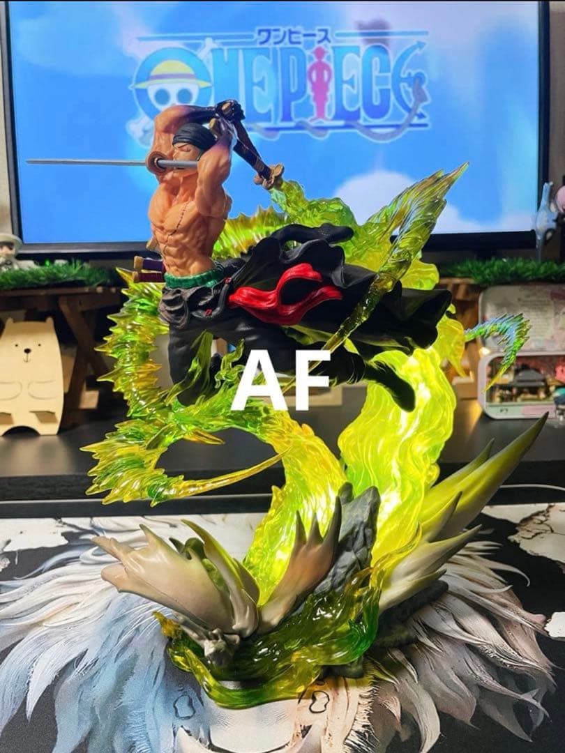 30cm ワンピース ロロノア・ゾロ フィギュア　ガレージキット