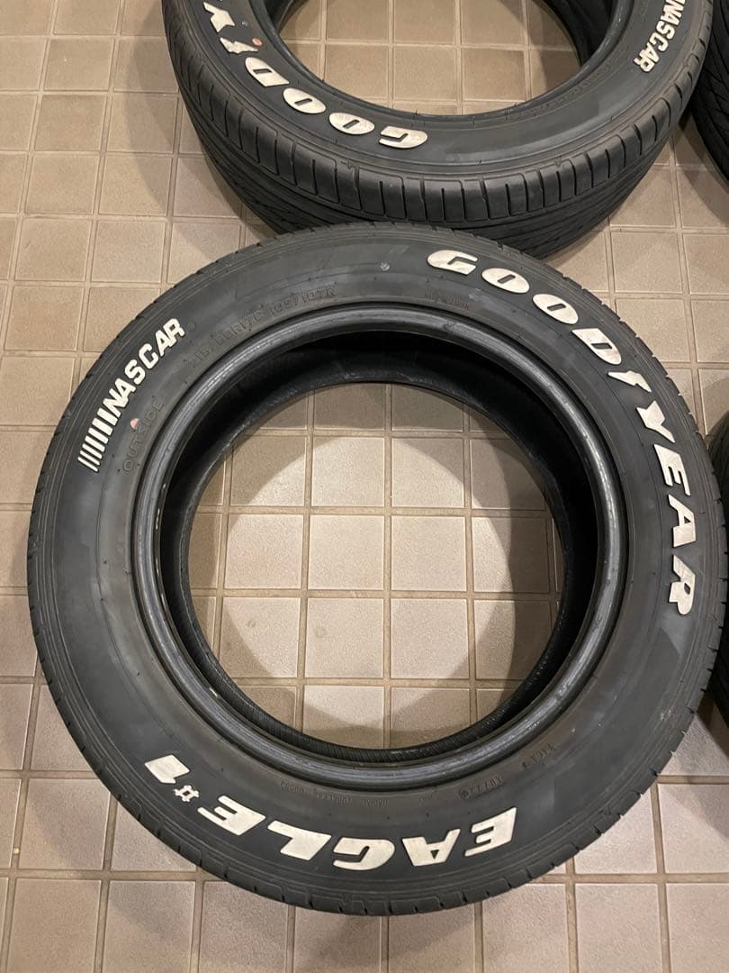 GOODYEAR EAGLE 1 215/60R17 4本セット　NASCAR
