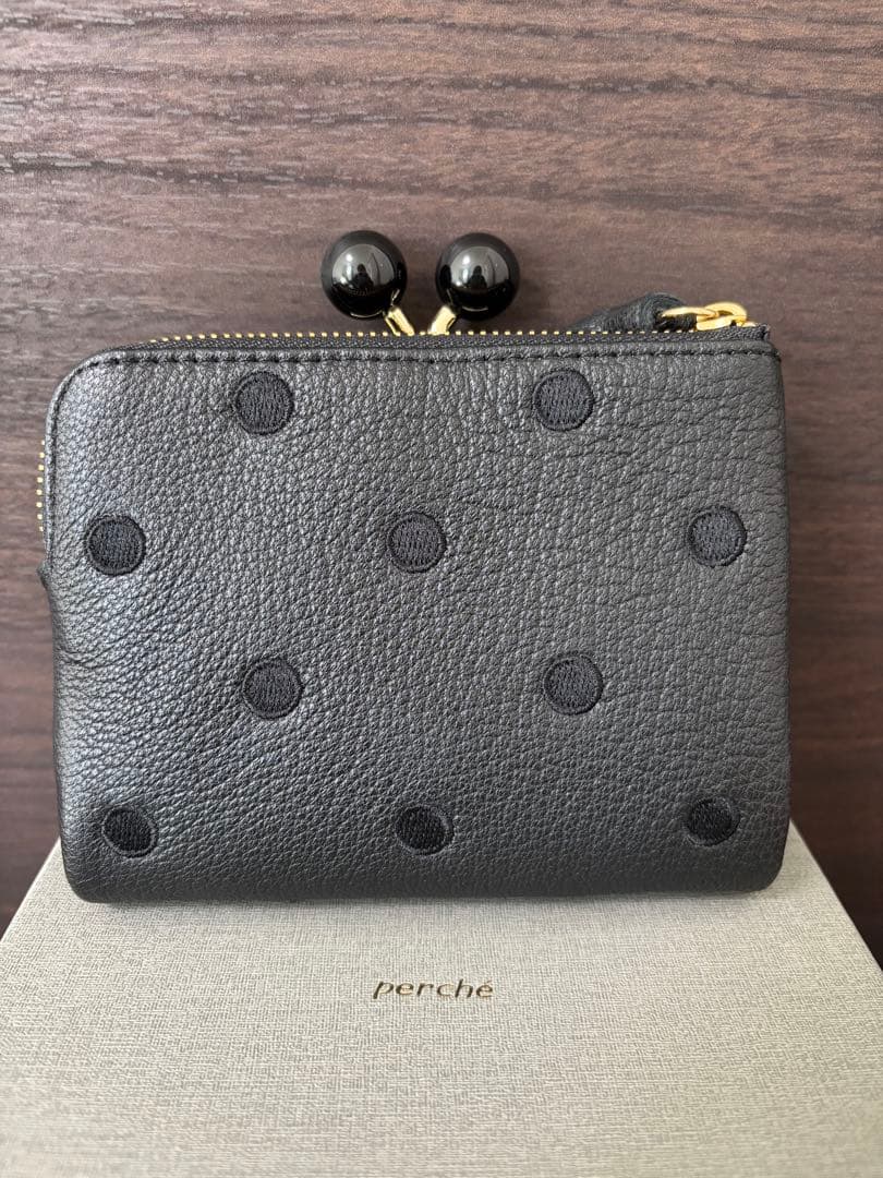 【値下げ】perché ドット柄 二つ折り財布 黒