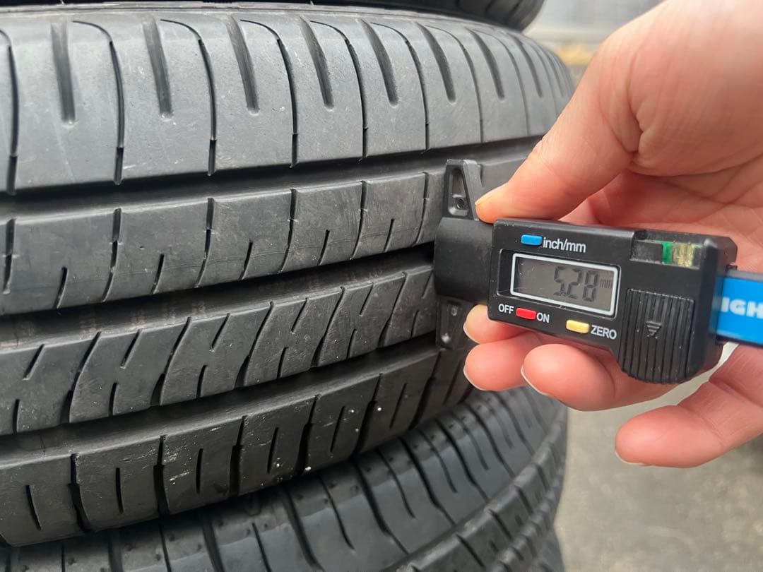 博*塩様 165/65R14 銘柄違い ダンロップ グッドイヤー　セイバーリング