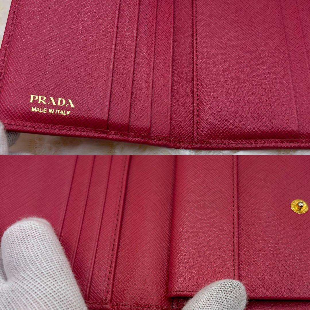 美品　プラダ✨　サフィアーノレザー　赤　レッド　金ロゴ　三つ折り財布　折り財布