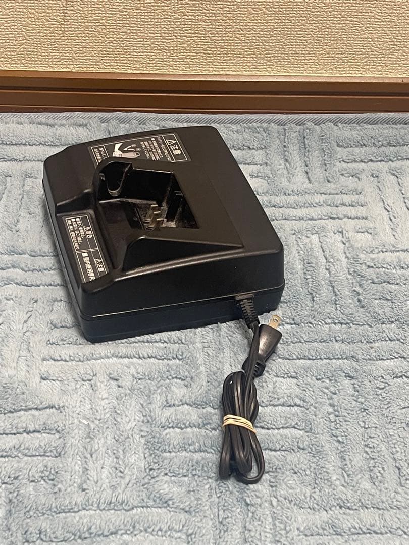 Panasonic NKJ073Z電動自転車用充電器 黒