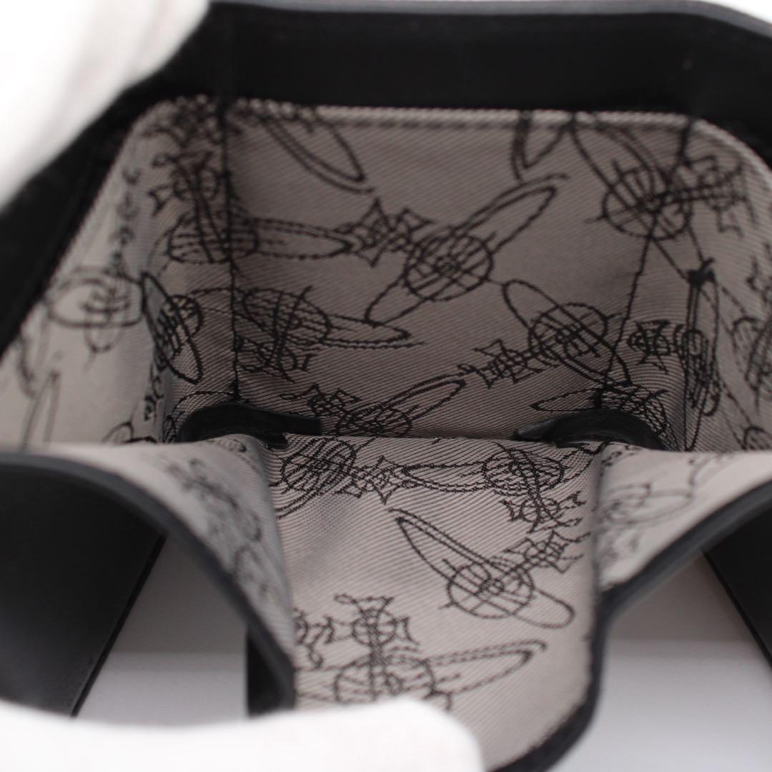 【極美品】Vivienne オーブ 2つ折り財布 コンパクトウォレット 黒色