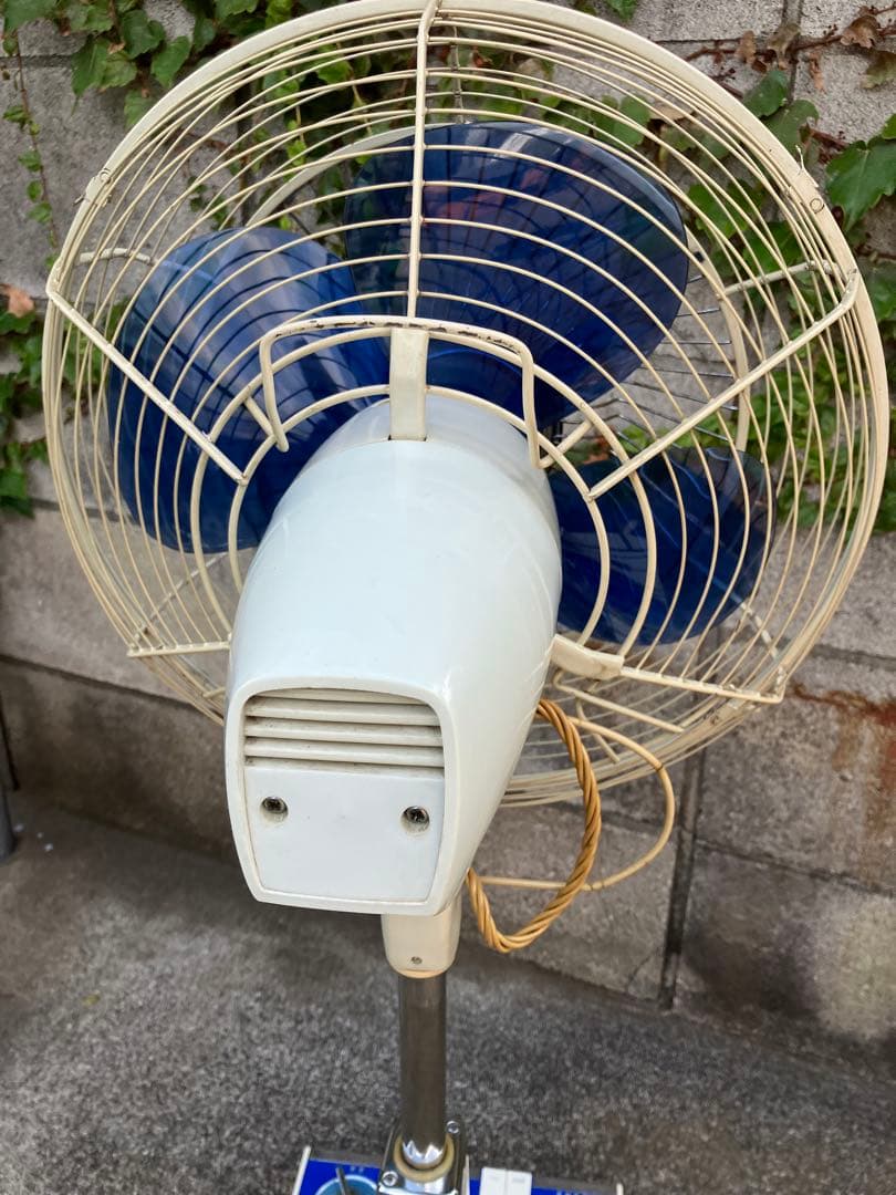 東芝 扇風機 MN 30㎝ 4枚羽 昭和レトロ アンティーク 稼動品