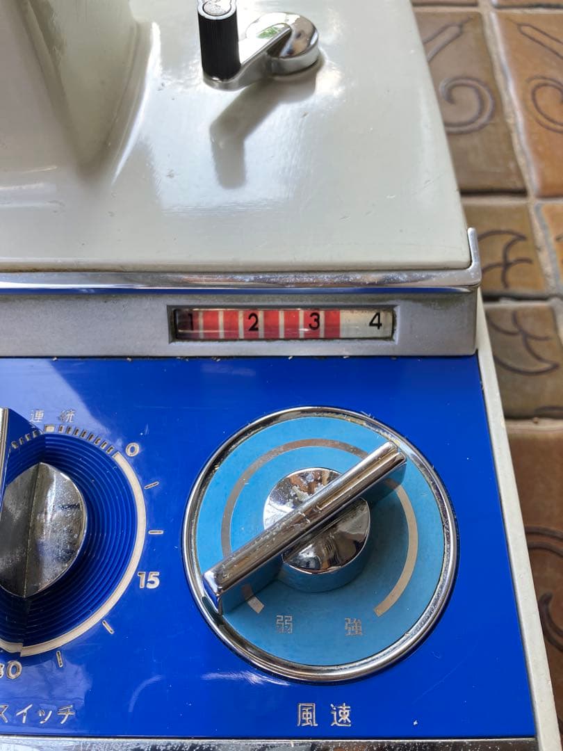 東芝 扇風機 MN 30㎝ 4枚羽 昭和レトロ アンティーク 稼動品