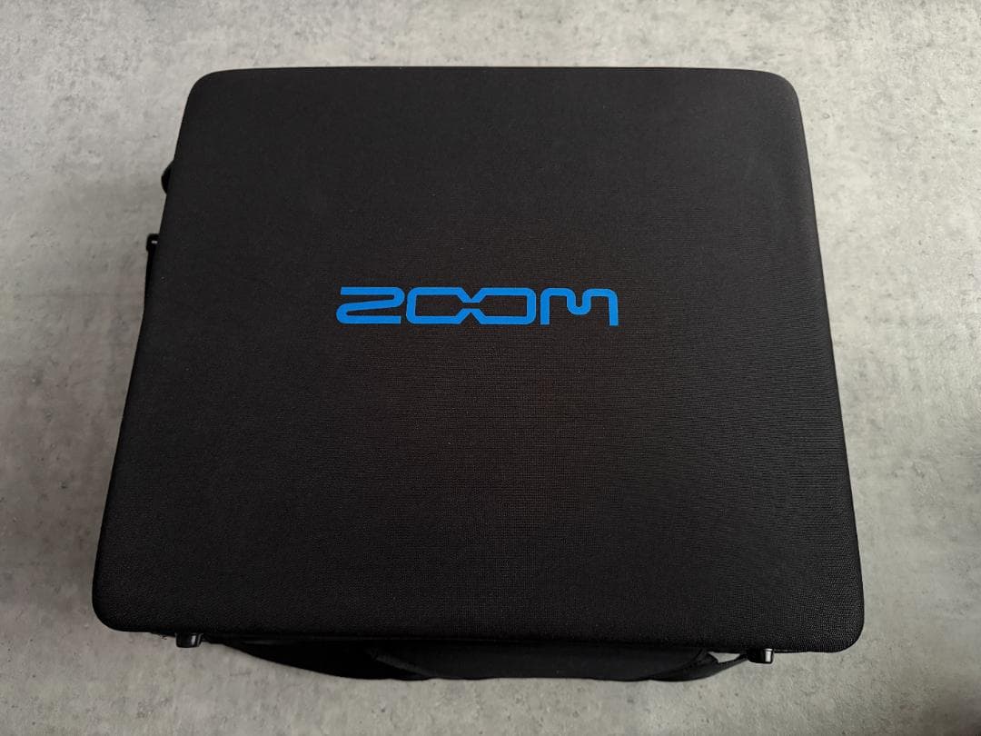 【新品】ZOOM LiveTrak L12next + CBL-20(中古)