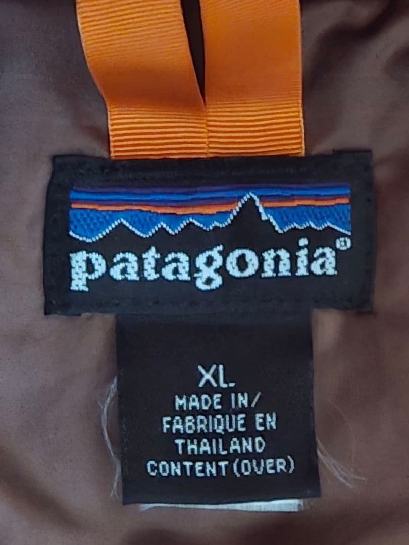 patagonia パフボール 　オレンジ　HOT LAVA　02製XL