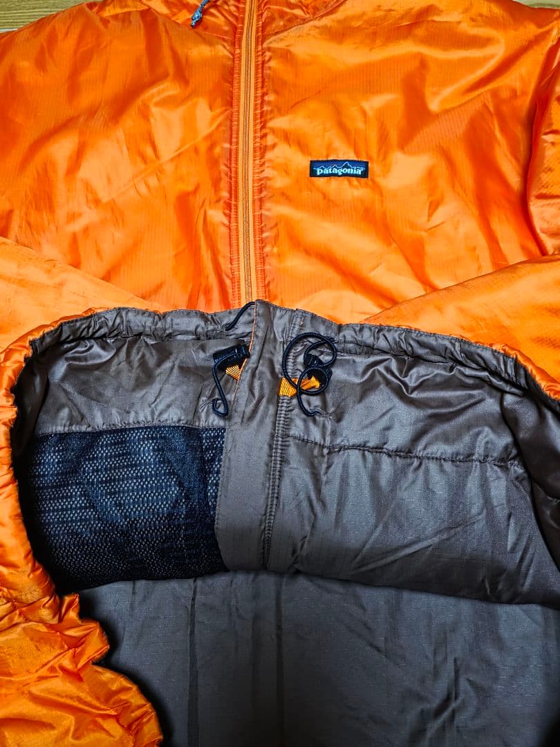 patagonia パフボール 　オレンジ　HOT LAVA　02製XL