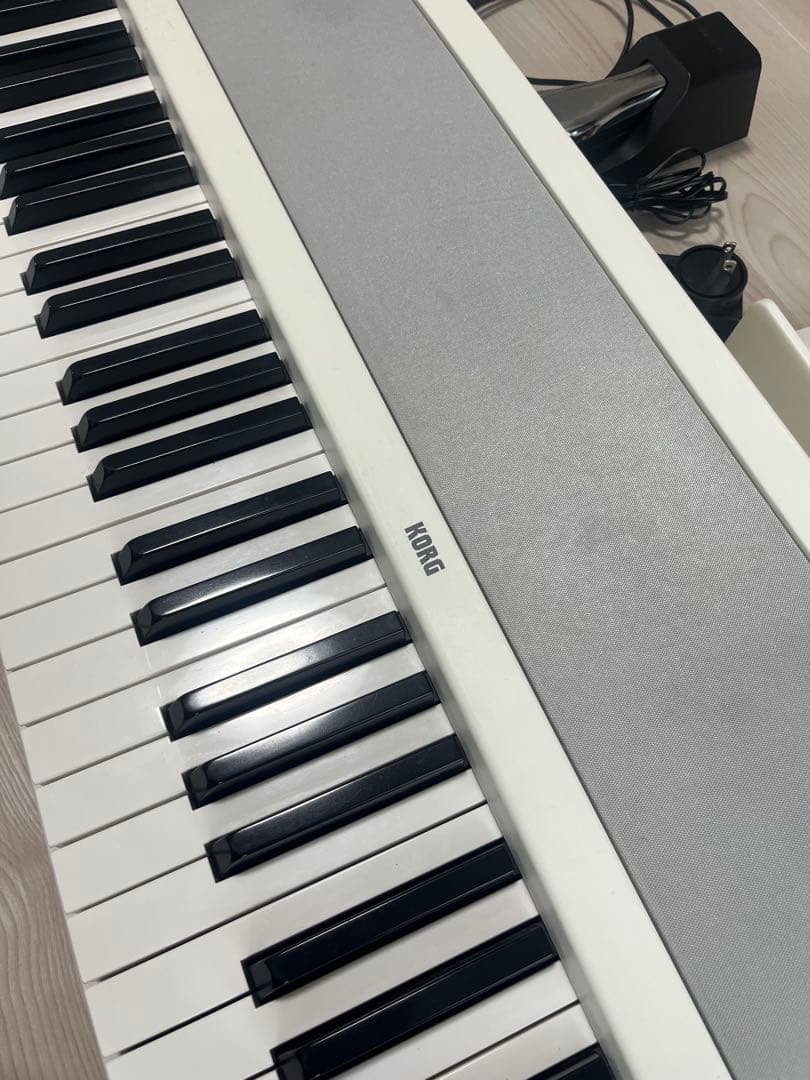 KORG 電子ピアノ B1 88鍵盤　ジャンク品