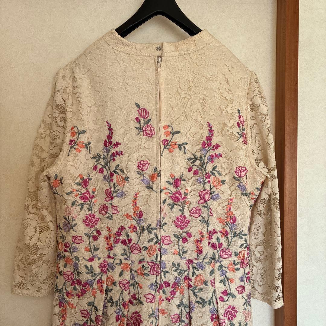 ローズティアラ☆花柄刺繍、ワンピース、スーパービューティー、大きいサイズ