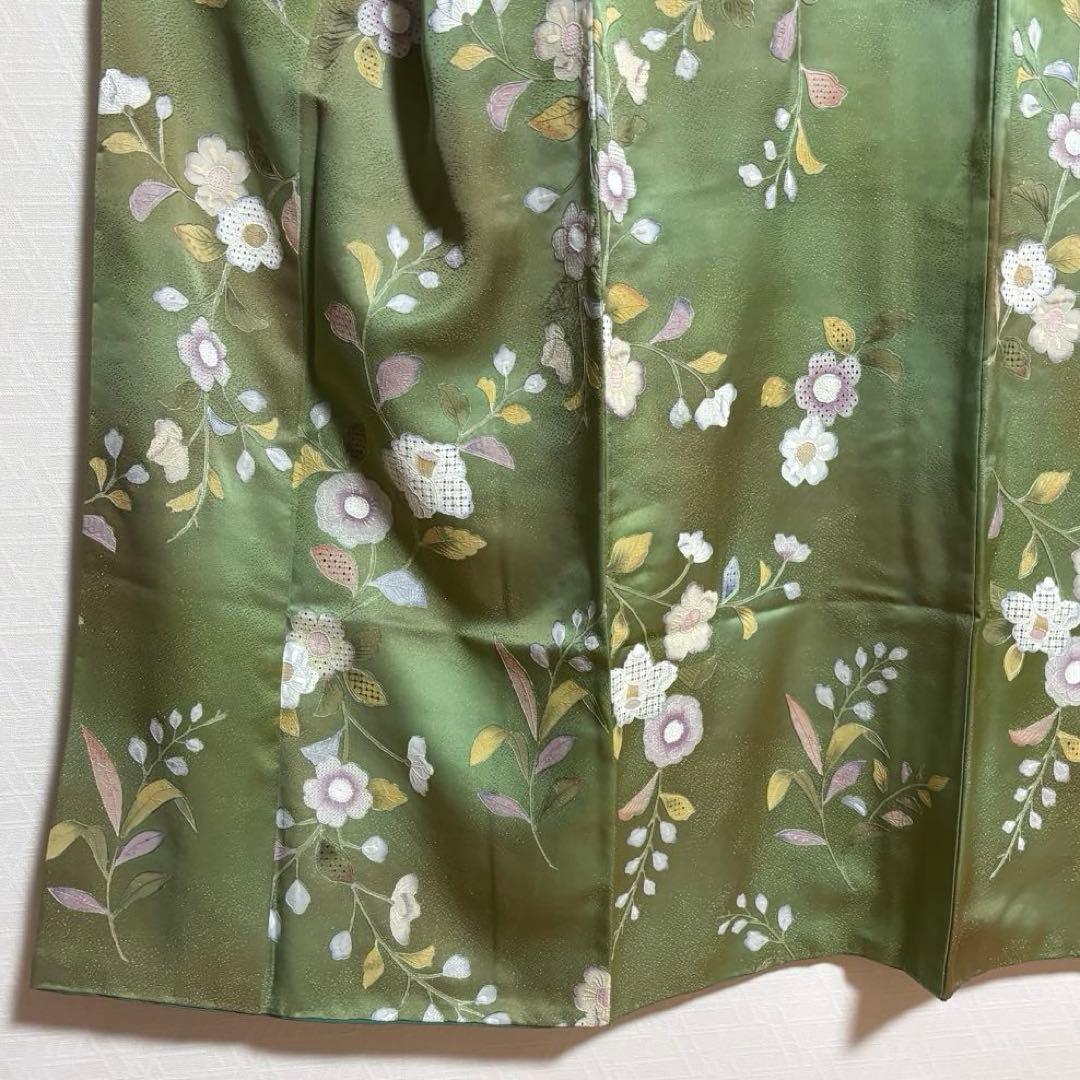 【汕頭刺繍】 金通 キラキラ！ 小振袖 花模様 袷 広衿 身丈約163.5cm