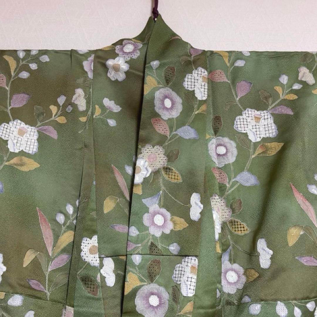 【汕頭刺繍】 金通 キラキラ！ 小振袖 花模様 袷 広衿 身丈約163.5cm