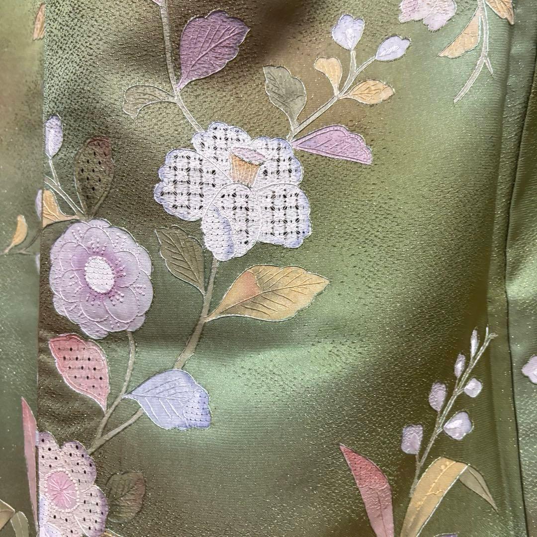 【汕頭刺繍】 金通 キラキラ！ 小振袖 花模様 袷 広衿 身丈約163.5cm
