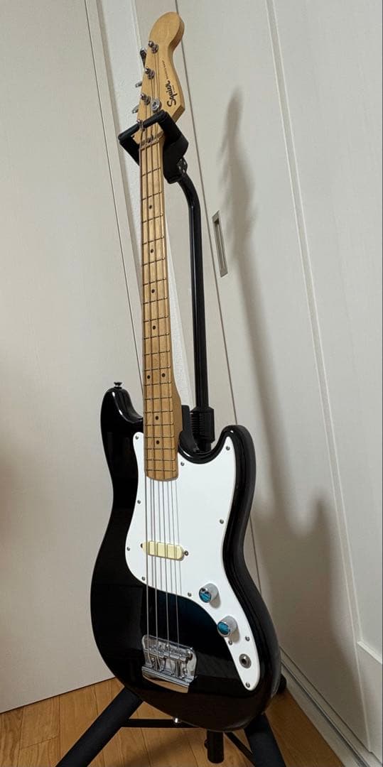 Squire Bronco Bass スクワイヤ ブロンコベース