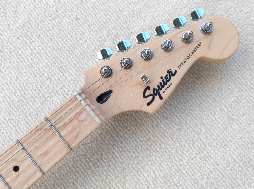 ギター Fender Squier Stratocaster Arctic White