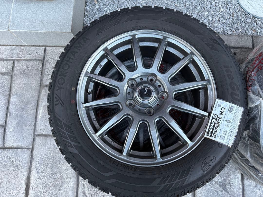 YOKOHAMA 205/60R16 スタッドレスタヤ「引き取り限定」