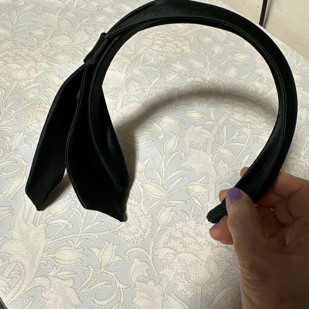 アッカサテン黒 リボンデザイン カチューシャ