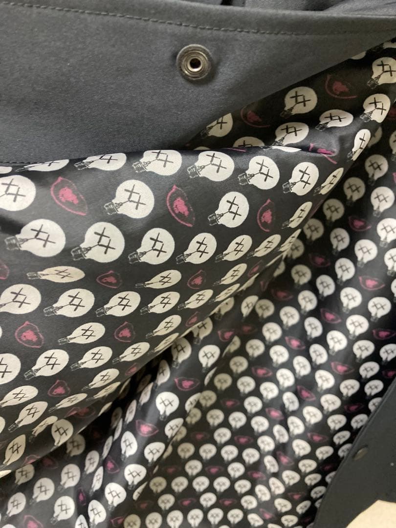 Uniqlo x KAWS x WARHOL Coach Jacket 黒バナナ
