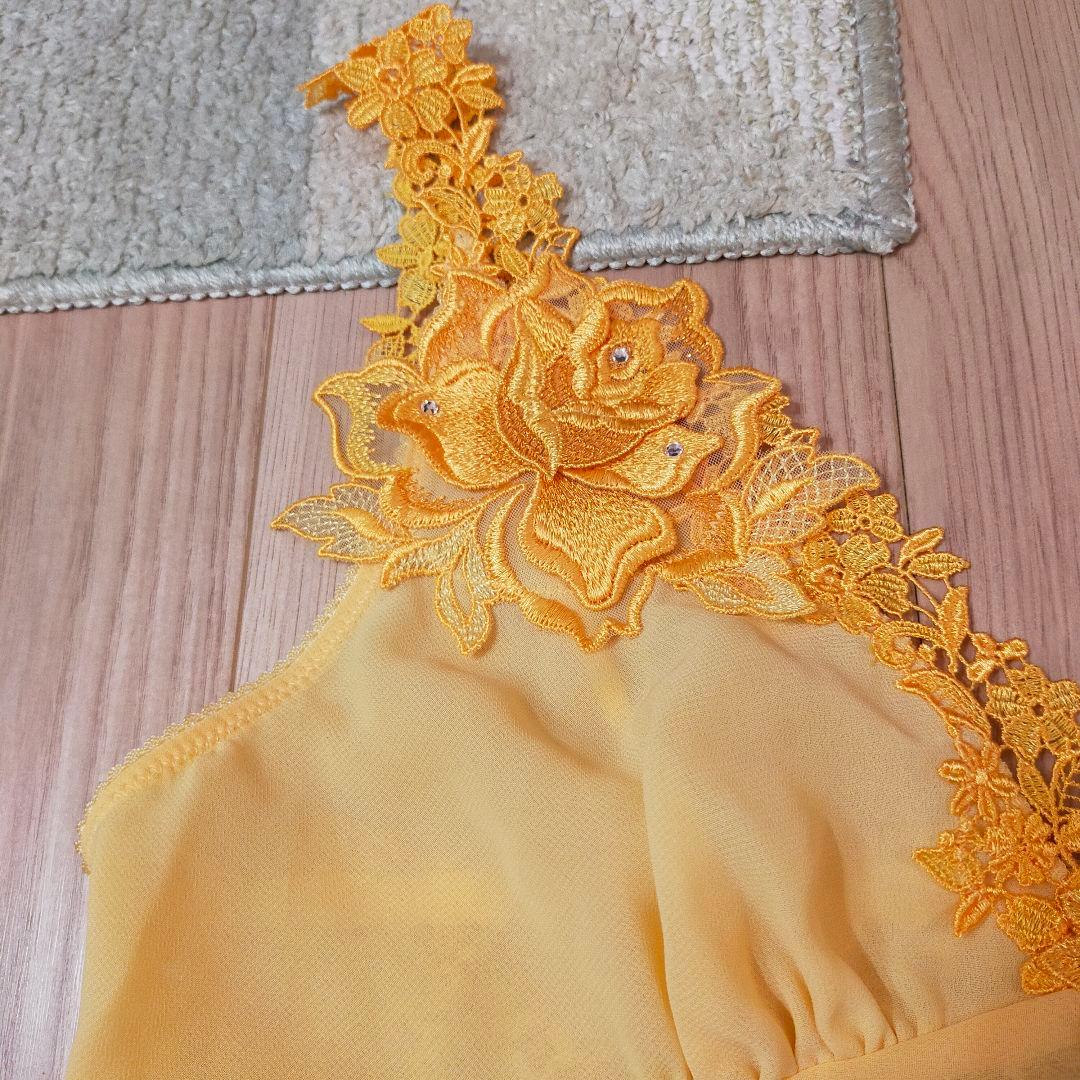 ワコール　店舗限定　スワロフスキー　サルート　花柄　刺繍　キャミソール　L