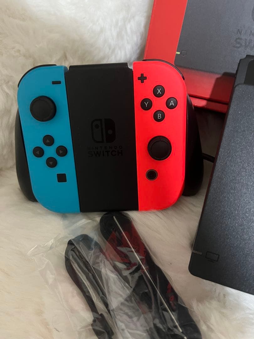 J*e様 Nintendo Switch 本体 青/赤 Joy-Con