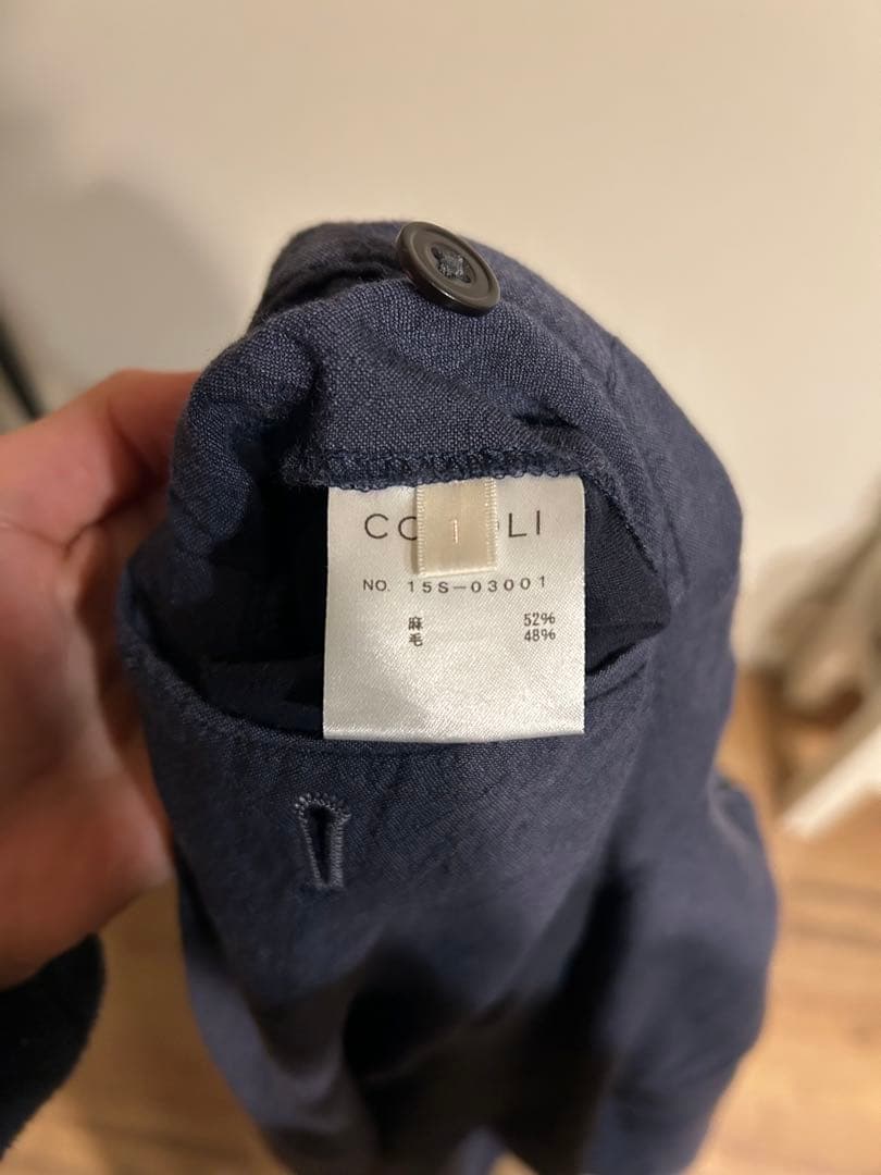 comoli ツータックパンツ