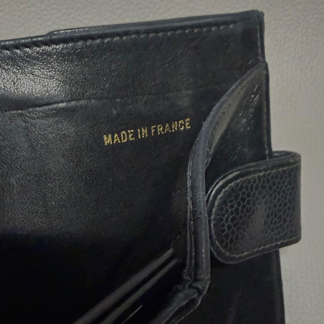 CHANEL ブラック 二つ折り財布 キャビアスキン