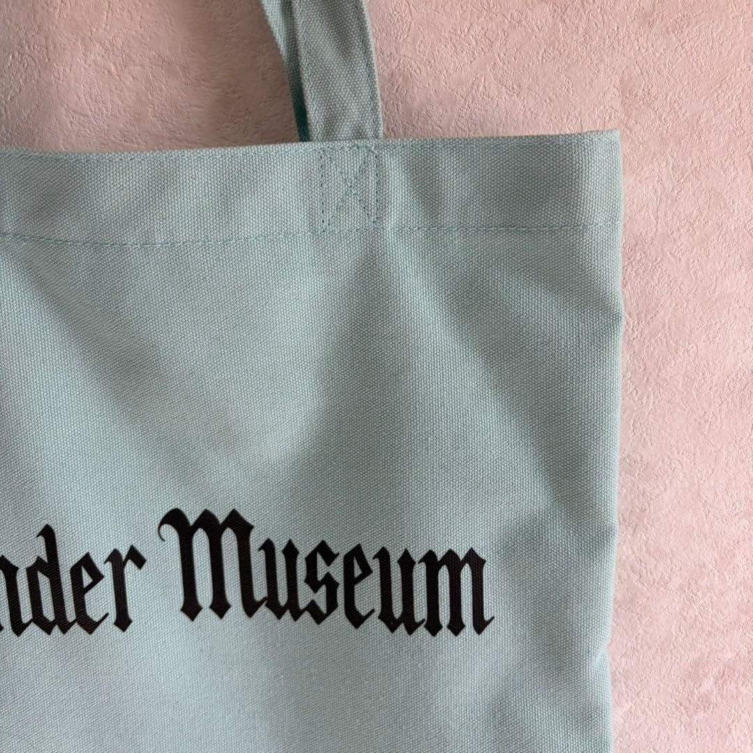 moco.0904　Wonder Museum トートバッグ