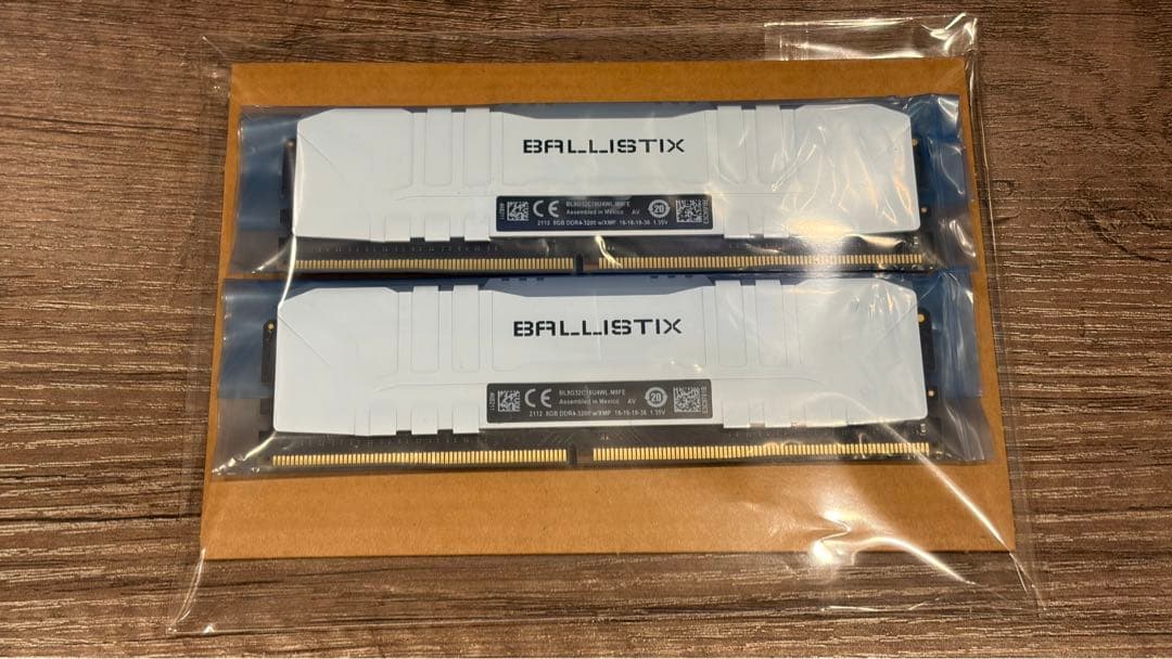 Crucial 16GB(8GBx2) DDR4-3200MHz 動作確認済み