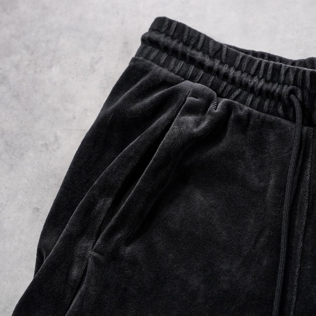 adidas アディダス トラックパンツ 古着 ロゼ ジェニー 黒 19643
