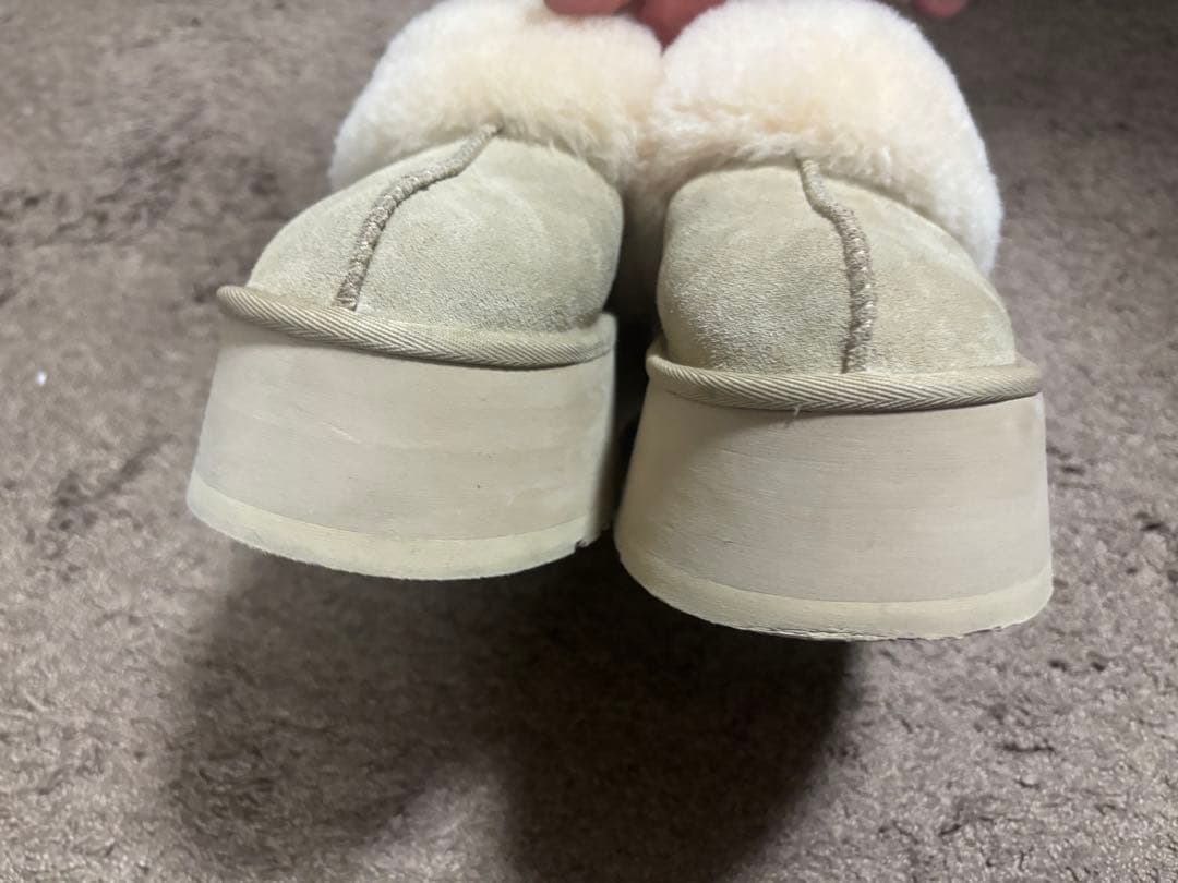 UGG ファンケット Mustard Seed 完売品