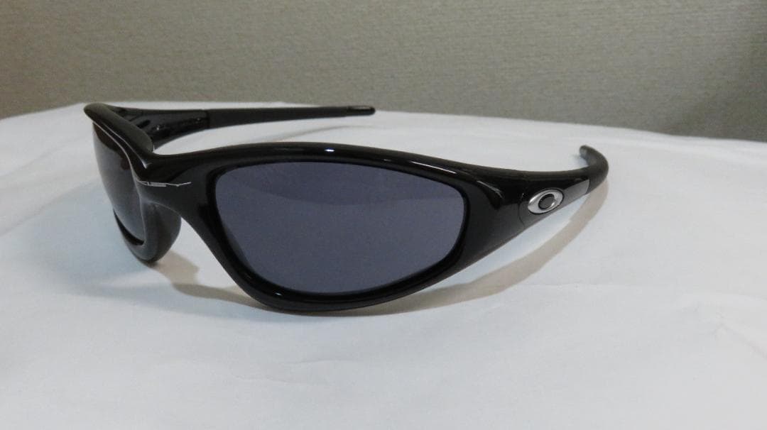希少Oakley STRAIGHT JACKET オークリーストレートジャケット